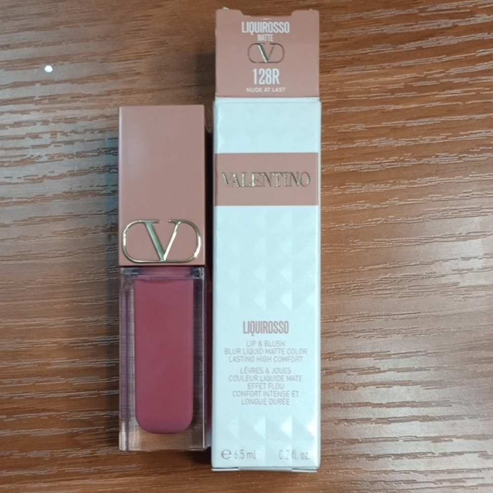 Valentino Matte Liquid Lip & Blush 128R Nude At Last — Dusty Rose